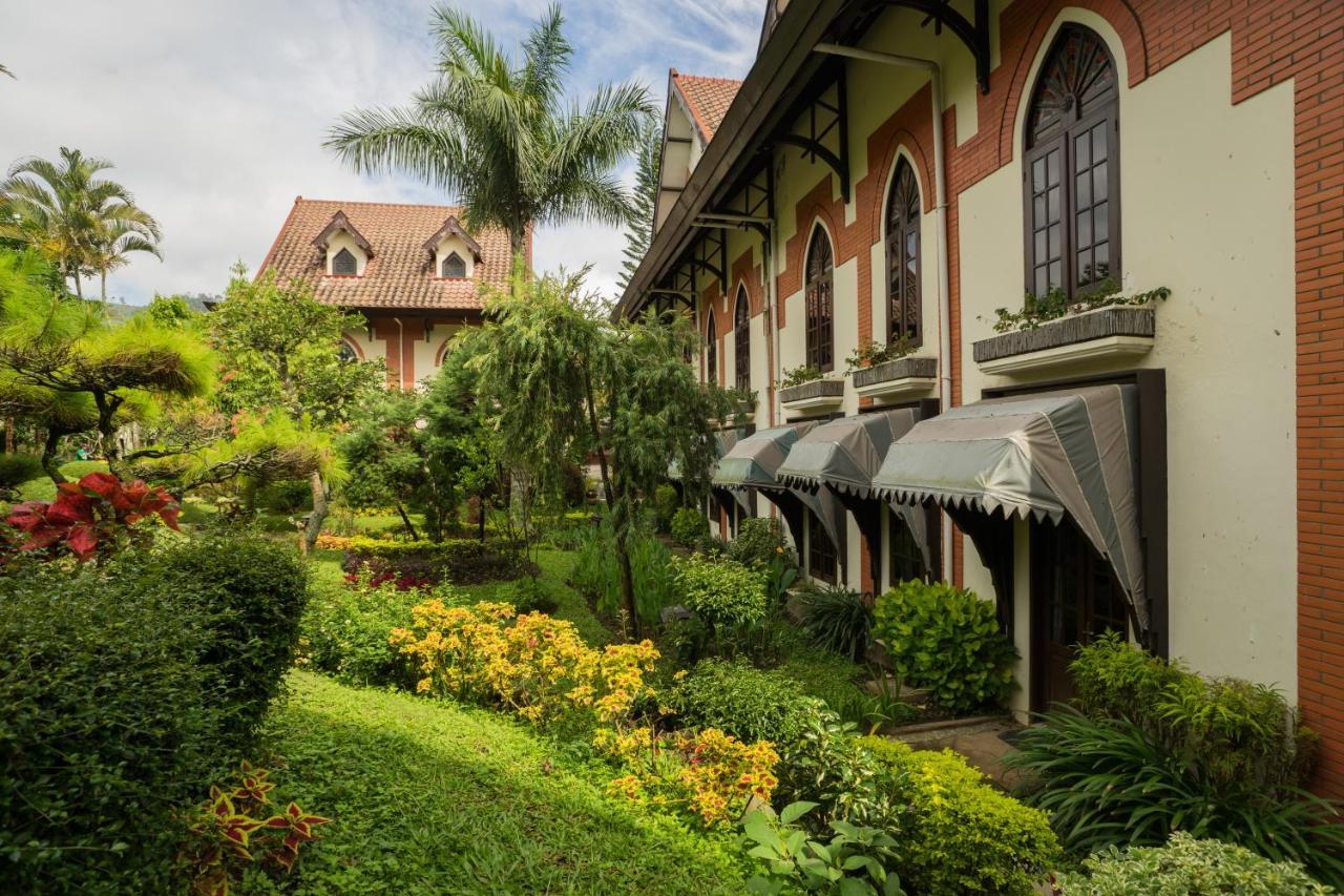 Royal Hotel And Villa Batu Batu  Ngoại thất bức ảnh