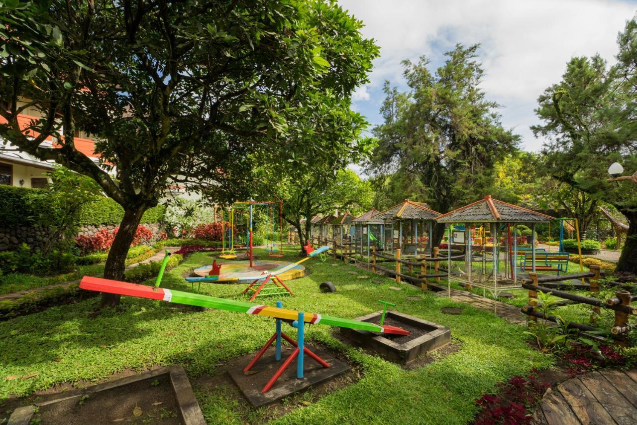 Royal Hotel And Villa Batu Batu  Ngoại thất bức ảnh