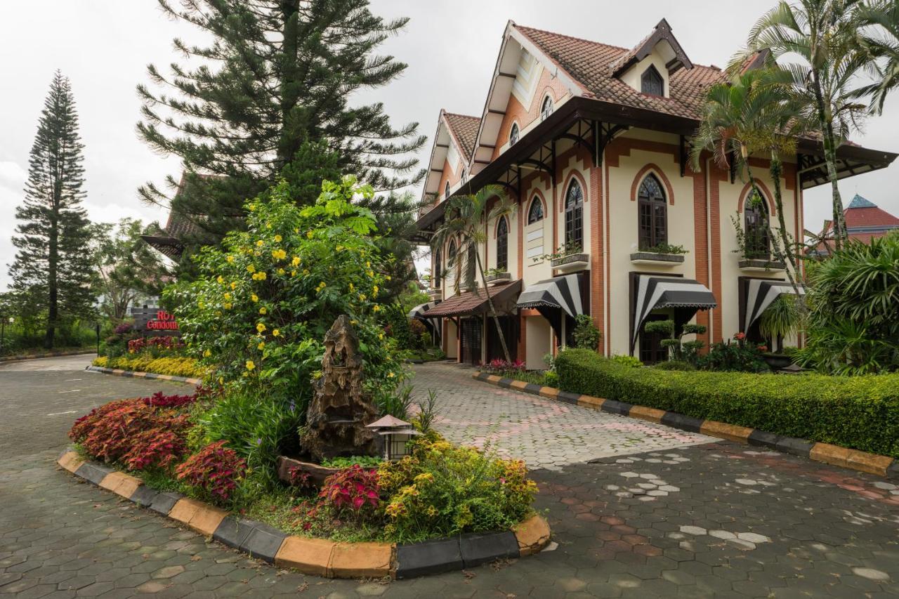 Royal Hotel And Villa Batu Batu  Ngoại thất bức ảnh
