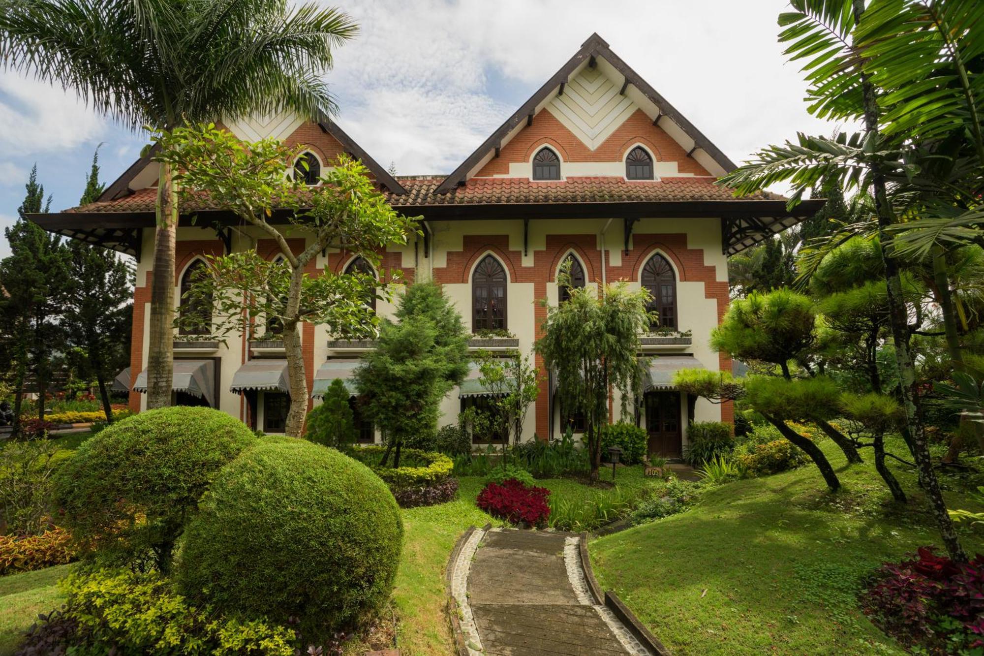 Royal Hotel And Villa Batu Batu  Ngoại thất bức ảnh