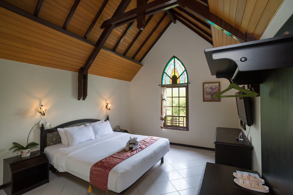 Royal Hotel And Villa Batu Batu  Ngoại thất bức ảnh